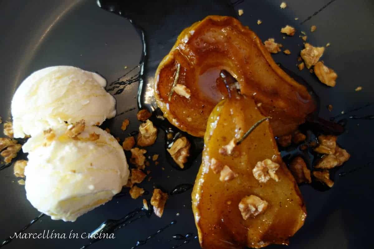 roasted pears with mascapone icecream