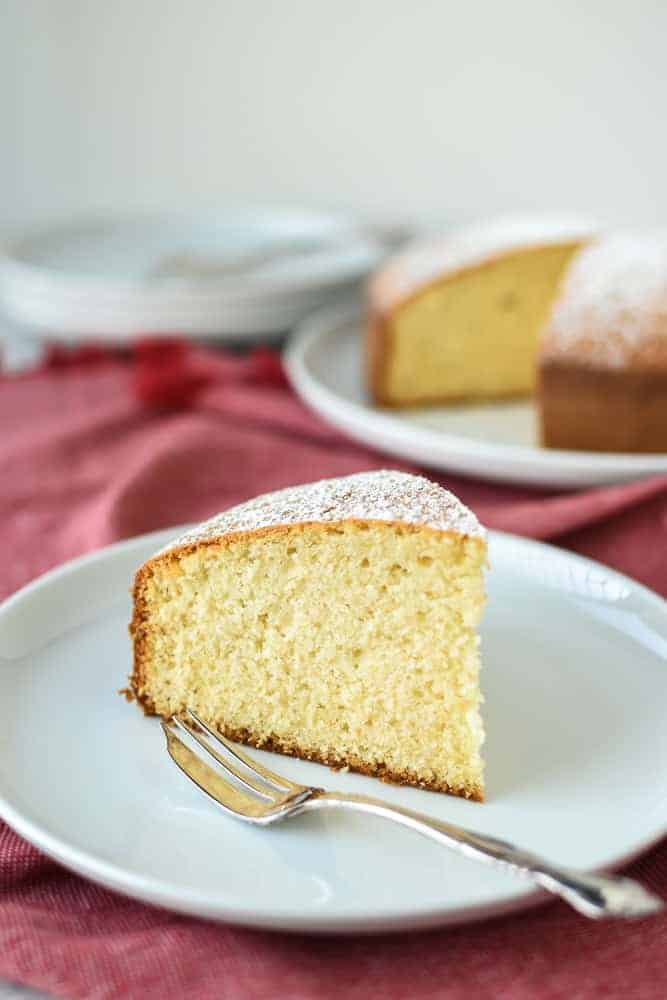 Easy Vanilla Cake Recipe