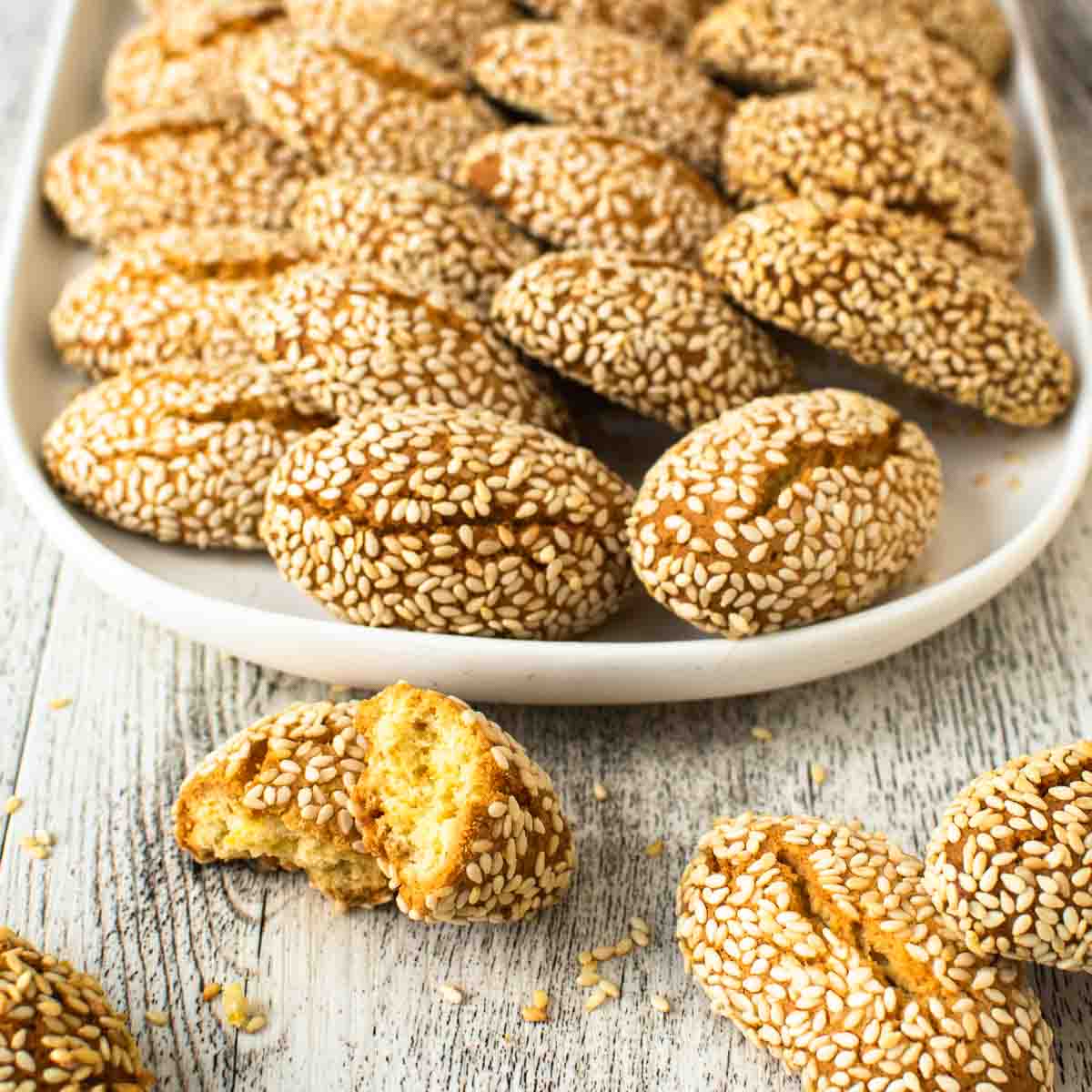 Italian Sesame Cookies