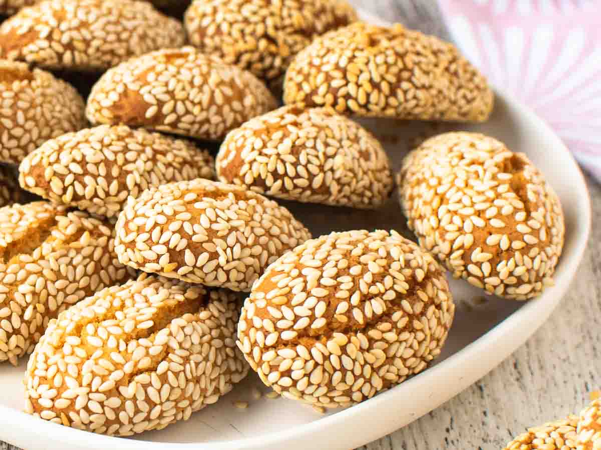 Close up of sesame seed cookies.