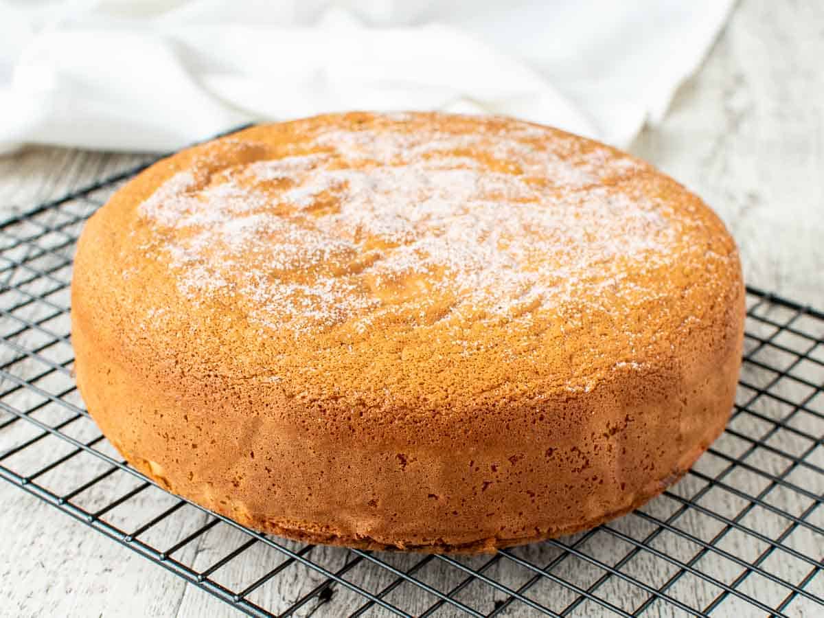 Pan di Spagna - Italian Sponge Cake