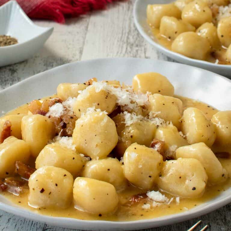 Creamy and Delicious Gnocchi Carbonara
