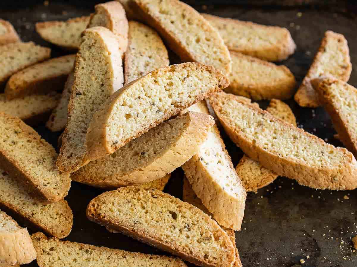 Pile of biscotti without nuts.